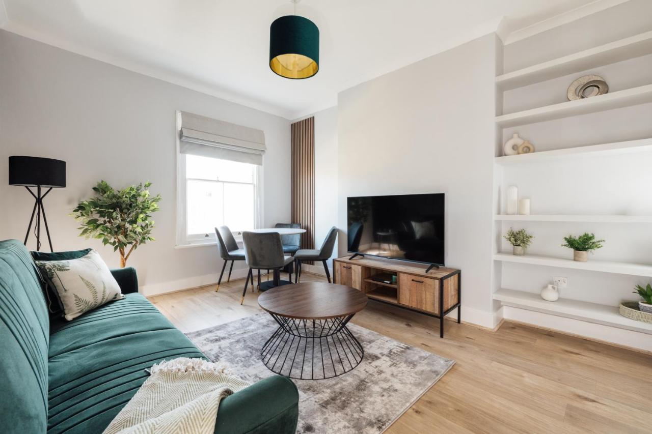 Stunning & Stylish 2 Bed Flat In West London Lägenhet Exteriör bild