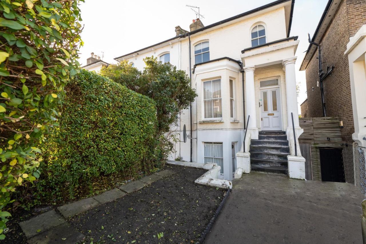 Stunning & Stylish 2 Bed Flat In West London Lägenhet Exteriör bild